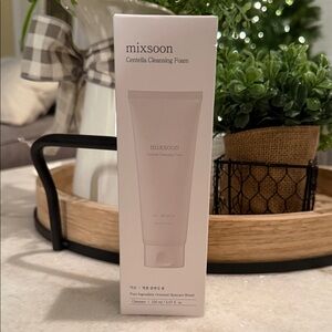 Mixsoon Centella Cleansing Foam - Cream